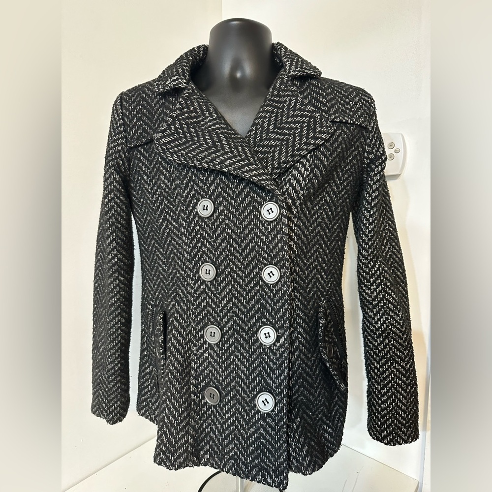 Women’s peacoat, medium, good condition